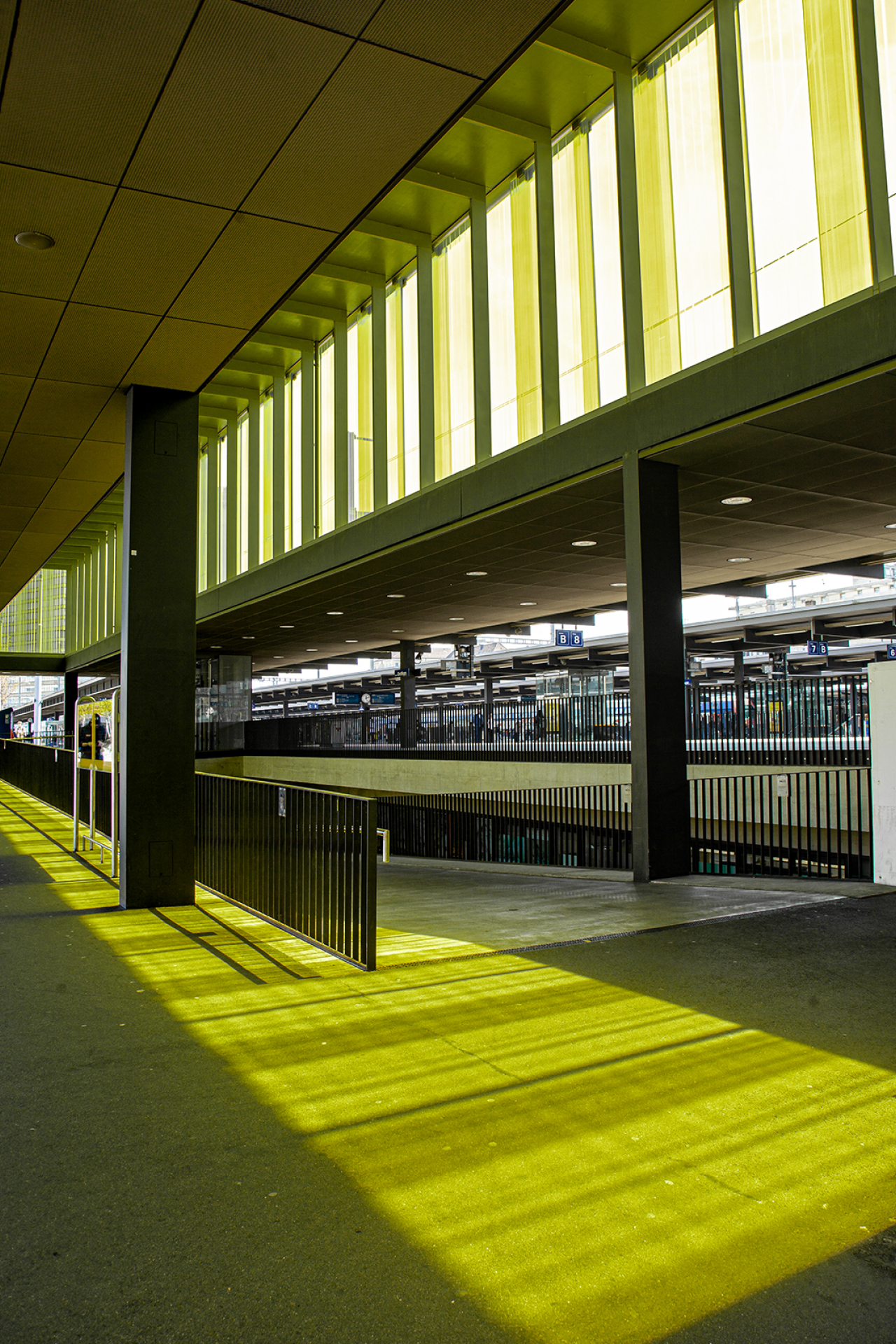 placeholder image sq